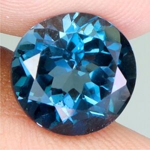 Stunning!! Natural 4.49CT Round London Blue Topaz Gemstone 10mm VVS